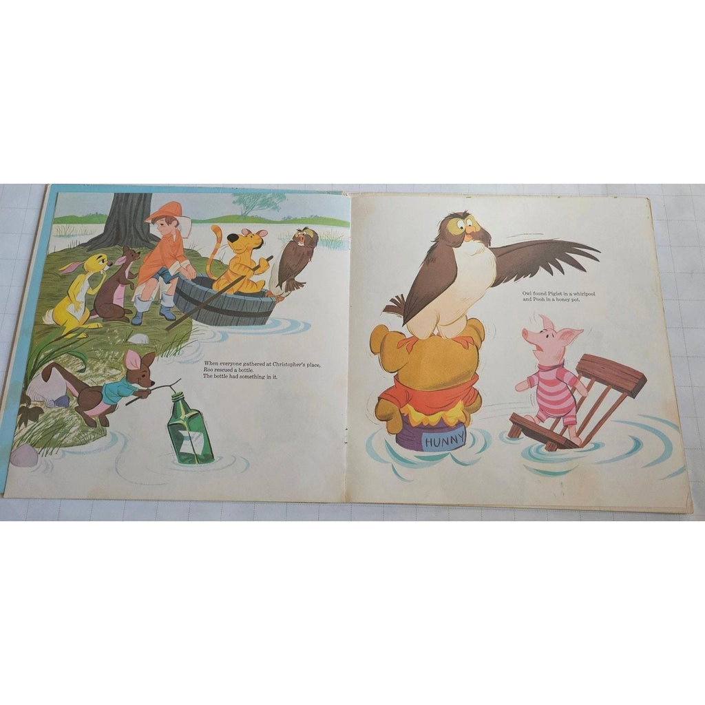 Walt Disney Presents Winnie the Pooh Blustery Day Vinyl Record & Book 3953 - good-g-