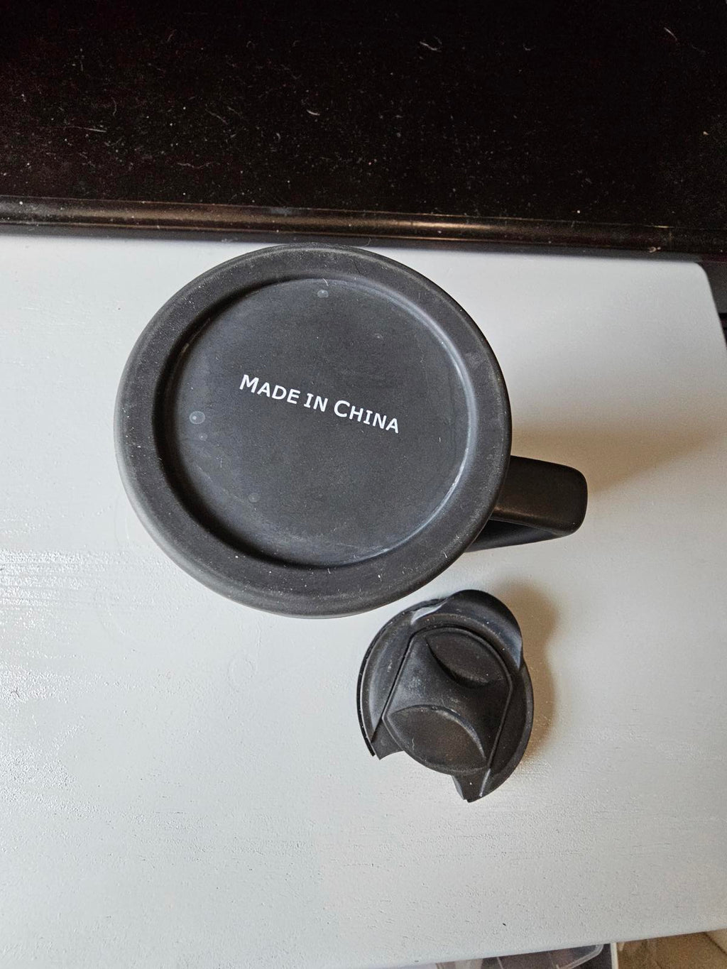 Blue Travel Mug with Black Handle & Lid – Insulated Coffee Cup Made in China