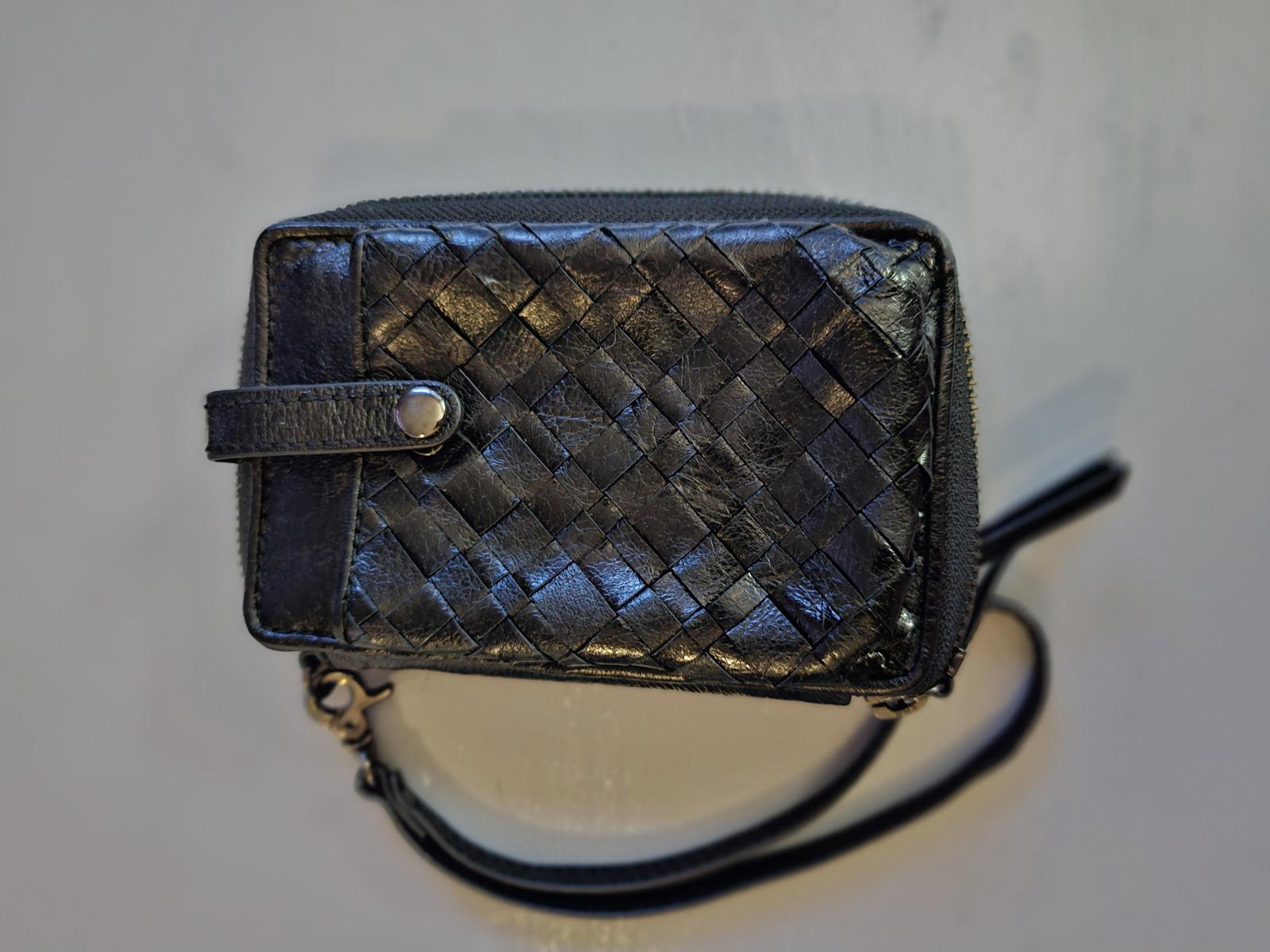 Sassy Black Elliott Lucca Wristlet Clutch Get Your Essentials Together