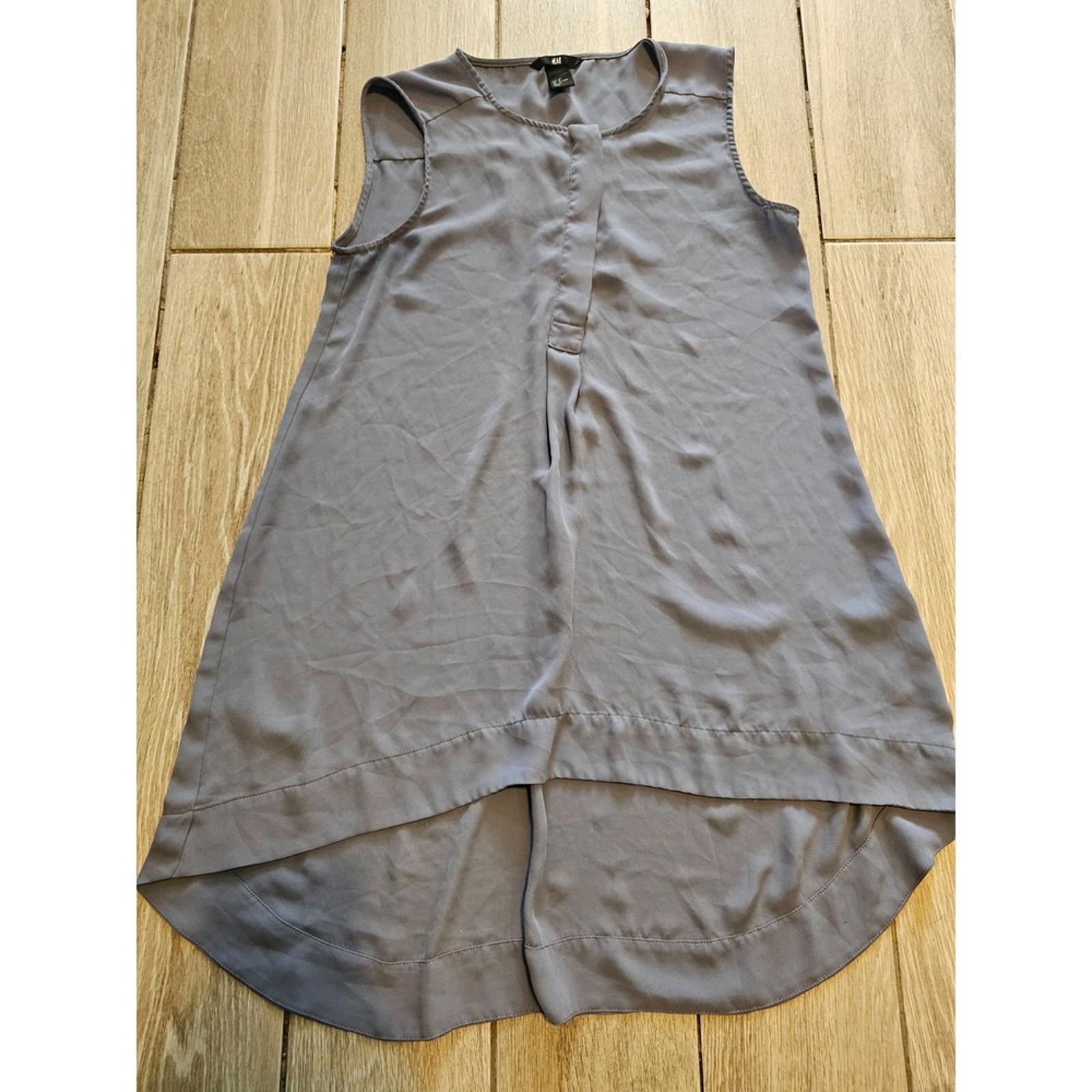 H&M Women's Gray Sleeveless Tunic Top Size 8 High Low Hem