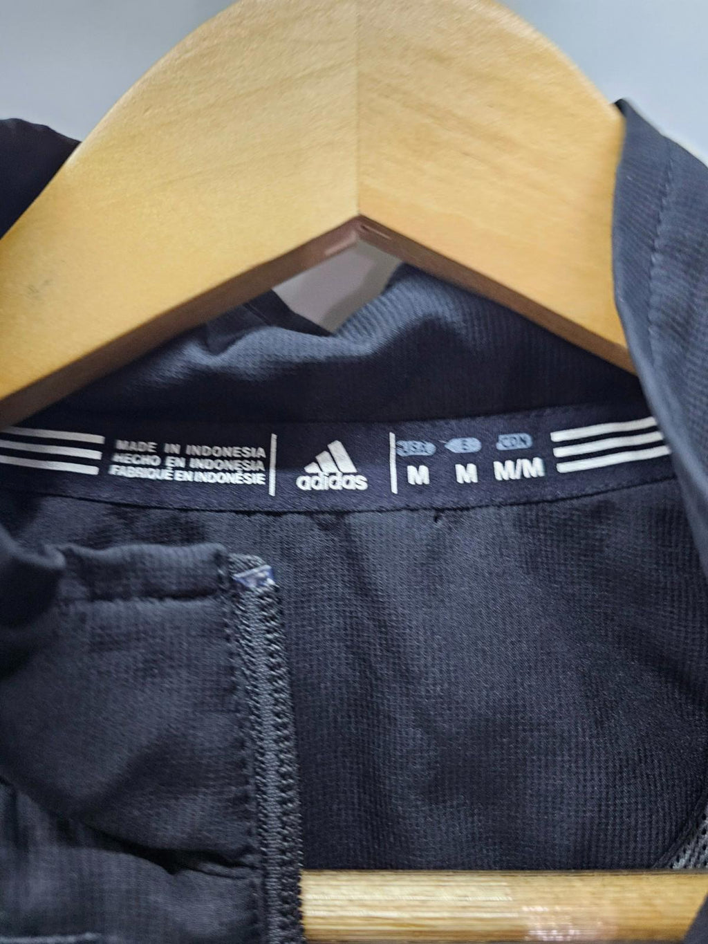 Adidas Black Full Zip Track Jacket Men's Medium Lightweight Mesh Lined Windbreak