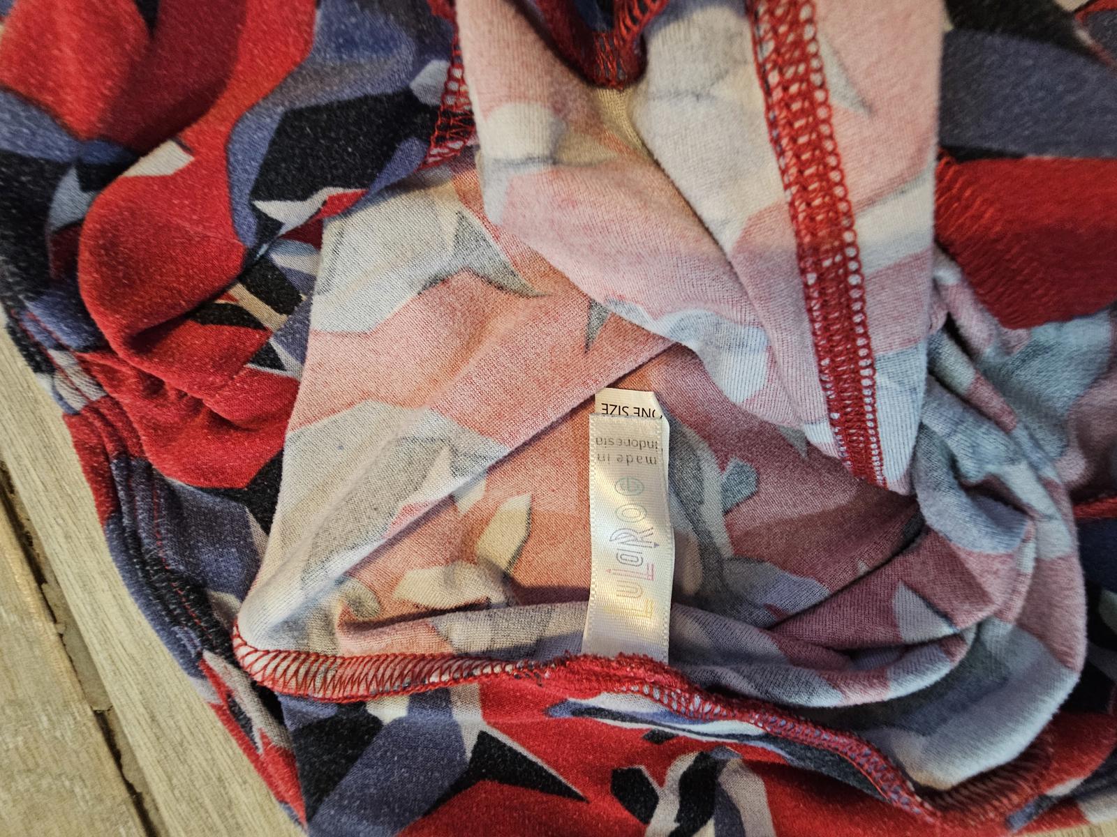 Lularoe OS Leggings Red Killer Whale Print Buttery Soft Orca Ocean Pattern