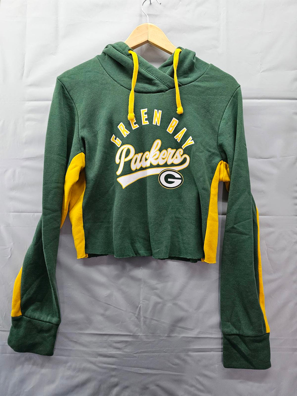 Green Bay Packers Women’s Hoodie by Fanatics Green/Yellow Cropped Sweatshirt (L)