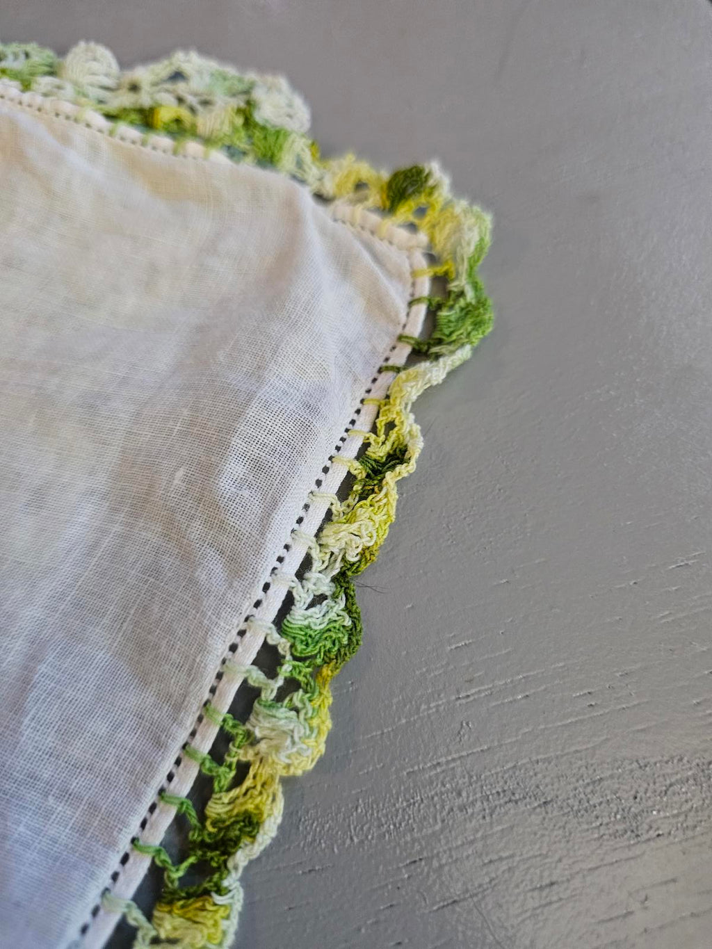 Vintage Hand Crochet Lace Hankies Set of 4 White Linen with Yellow Green Edging