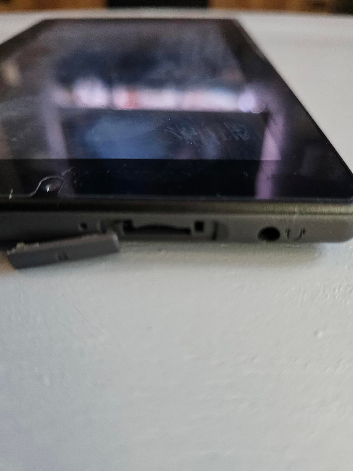 ONN 7" Android Tablet Black – Screen Damage, Does Not Power On, For Parts