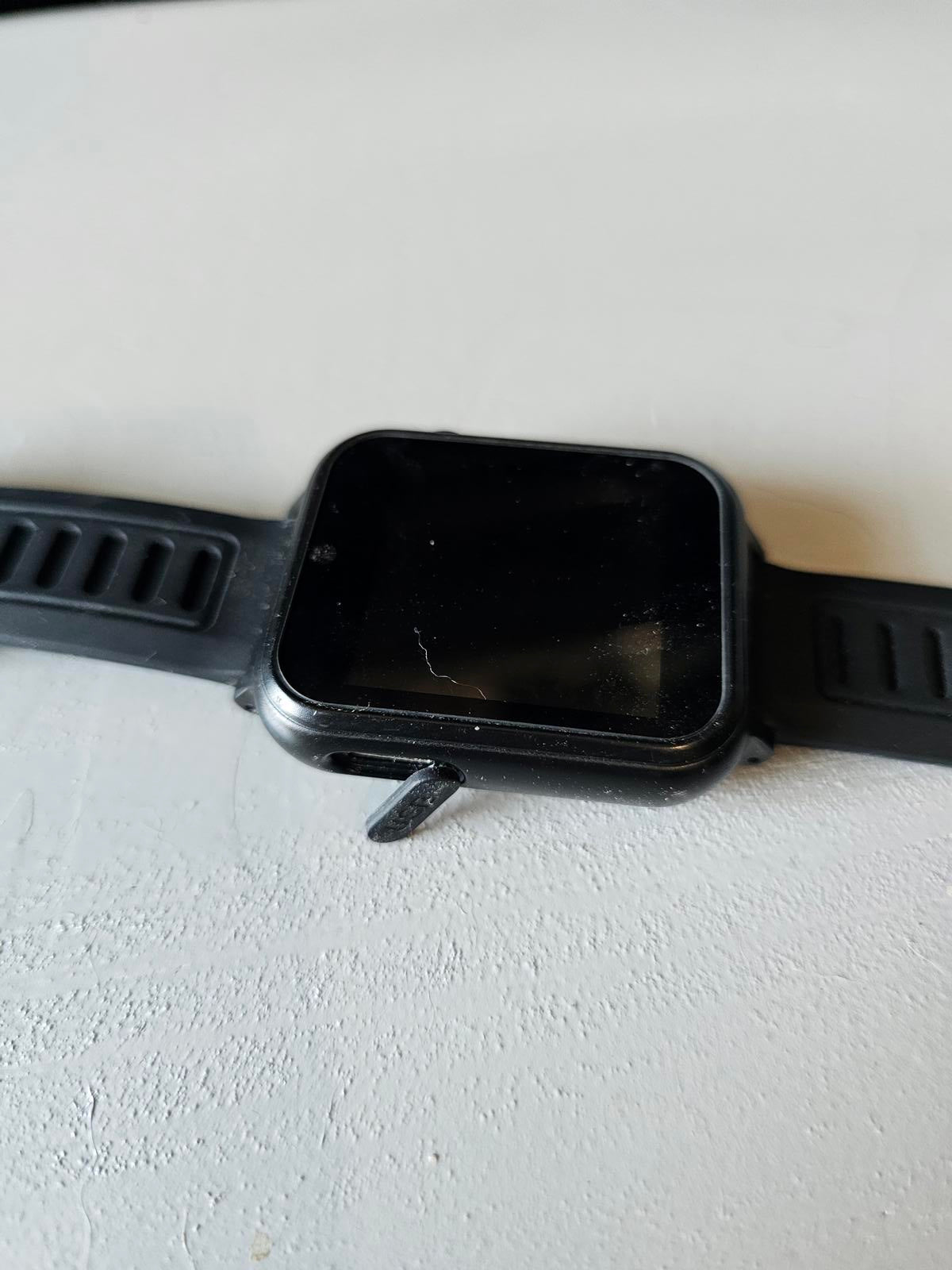 Black Bluetooth Smartwatch Powers On Fitness Tracker Style Preowned